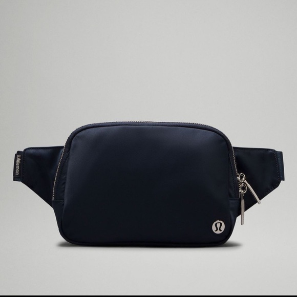 EVERYONERYWHERE BELT BAG LARGE* - Picture 8 of 8